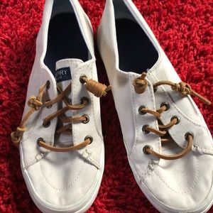 Sperry crest Vibe Canvas sneakers size 7M beige
